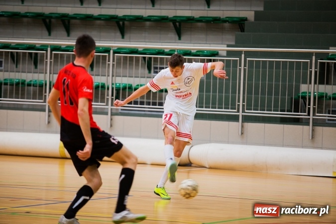 Zdjęcie w galerii na portalu naszraciborz.pl: HLPN: Pierwszoligowy piątek w Arenie Rafako wiadomości z regionu