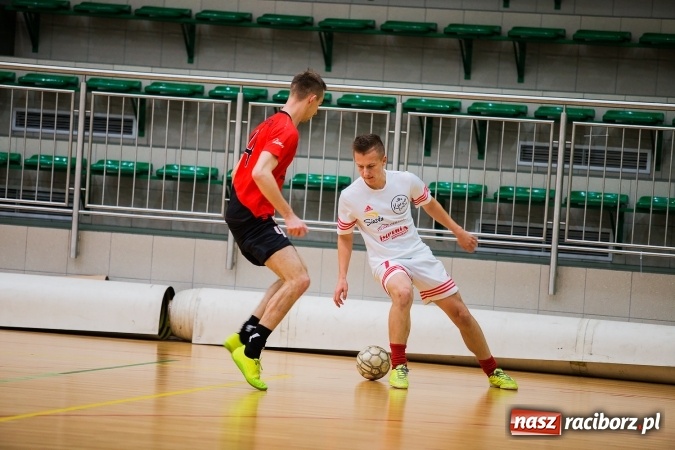 Zdjęcie w galerii na portalu naszraciborz.pl: HLPN: Pierwszoligowy piątek w Arenie Rafako wiadomości z regionu