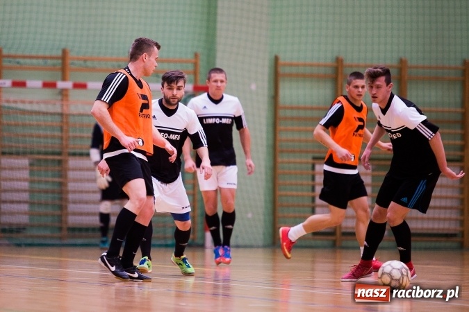 Zdjęcie w galerii na portalu naszraciborz.pl: HLPN: Pierwszoligowy piątek w Arenie Rafako wiadomości z regionu