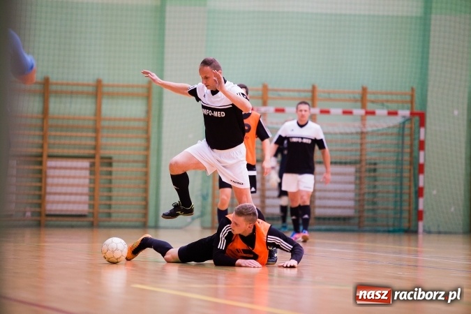 Zdjęcie w galerii na portalu naszraciborz.pl: HLPN: Pierwszoligowy piątek w Arenie Rafako wiadomości z regionu