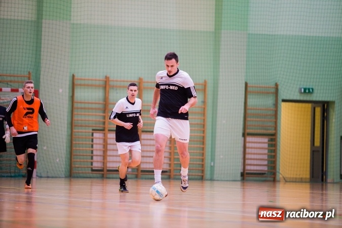 Zdjęcie w galerii na portalu naszraciborz.pl: HLPN: Pierwszoligowy piątek w Arenie Rafako wiadomości z regionu