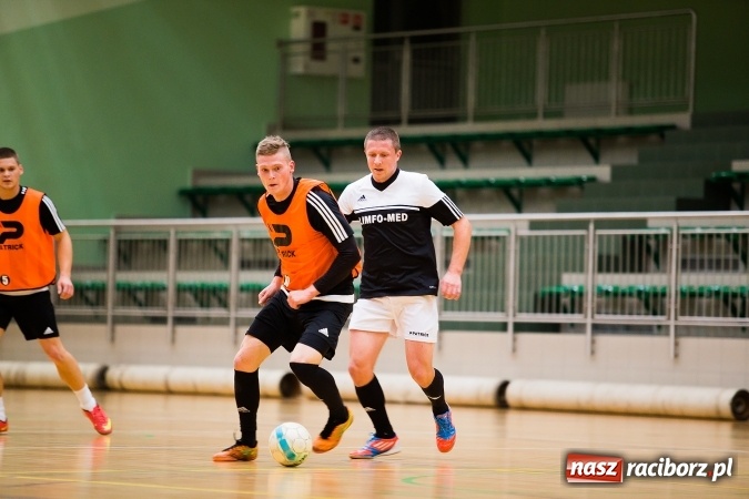 Zdjęcie w galerii na portalu naszraciborz.pl: HLPN: Pierwszoligowy piątek w Arenie Rafako wiadomości z regionu