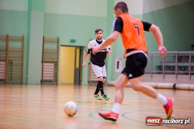 Zdjęcie w galerii na portalu naszraciborz.pl: HLPN: Pierwszoligowy piątek w Arenie Rafako wiadomości z regionu