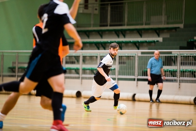 Zdjęcie w galerii na portalu naszraciborz.pl: HLPN: Pierwszoligowy piątek w Arenie Rafako wiadomości z regionu