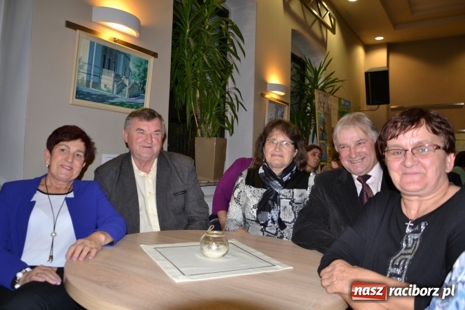 Zdjęcie w galerii na portalu naszraciborz.pl: Piosenki Anny German i Marka Grechuty na wieczorze przy świecach w Tworkowie  wiadomości z regionu