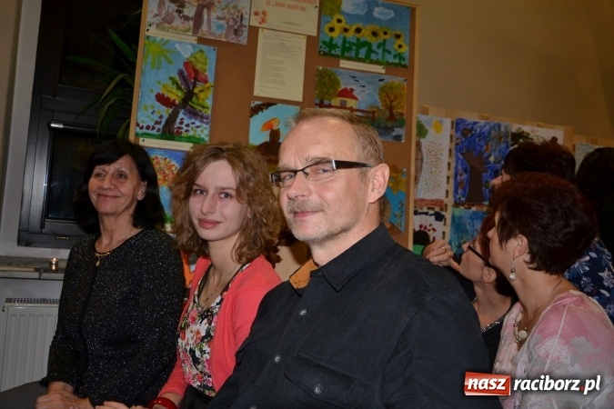 Zdjęcie w galerii na portalu naszraciborz.pl: Piosenki Anny German i Marka Grechuty na wieczorze przy świecach w Tworkowie  wiadomości z regionu