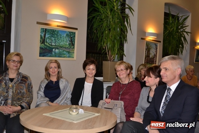 Zdjęcie w galerii na portalu naszraciborz.pl: Piosenki Anny German i Marka Grechuty na wieczorze przy świecach w Tworkowie  wiadomości z regionu