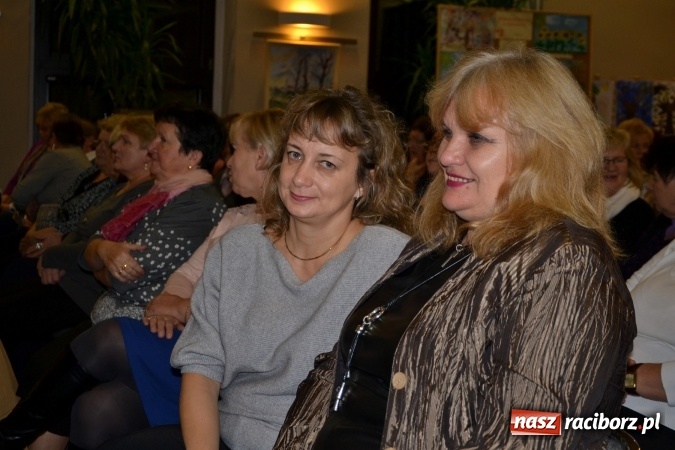 Zdjęcie w galerii na portalu naszraciborz.pl: Piosenki Anny German i Marka Grechuty na wieczorze przy świecach w Tworkowie  wiadomości z regionu