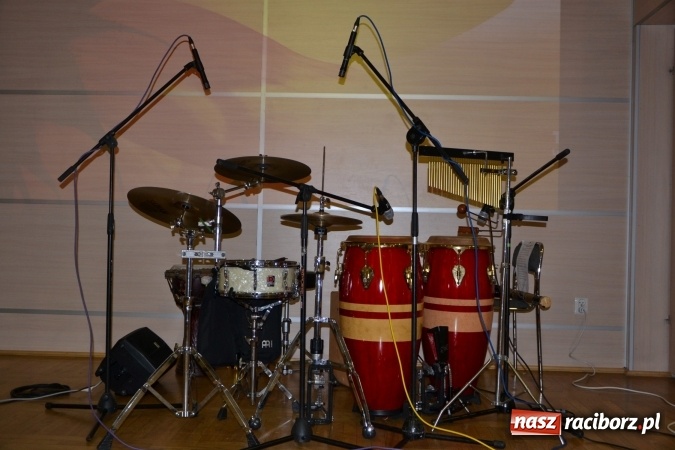 Zdjęcie w galerii na portalu naszraciborz.pl: Piosenki Anny German i Marka Grechuty na wieczorze przy świecach w Tworkowie  wiadomości z regionu