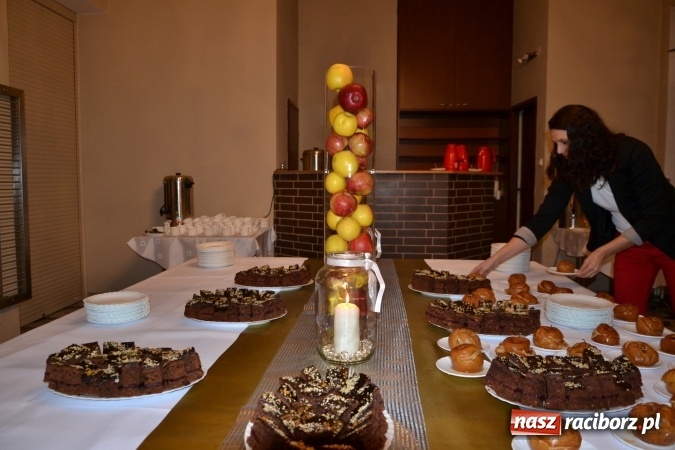 Zdjęcie w galerii na portalu naszraciborz.pl: Piosenki Anny German i Marka Grechuty na wieczorze przy świecach w Tworkowie  wiadomości z regionu