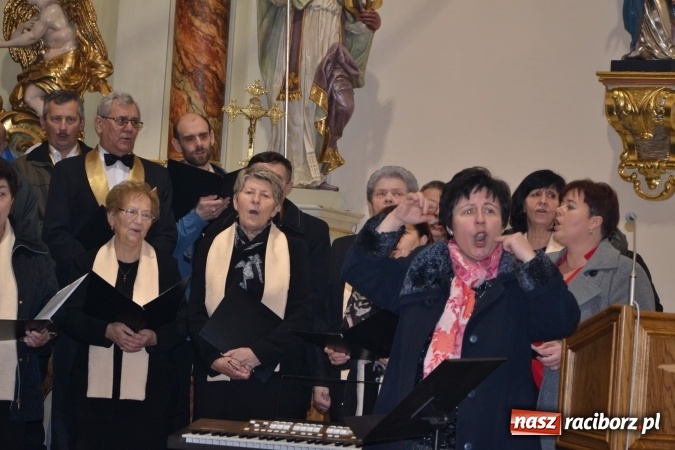 Zdjęcie w galerii na portalu naszraciborz.pl: W Krzyżanowicach odbył się Przegląd Chórów Pogranicza  wiadomości z regionu