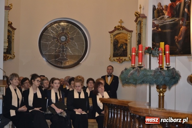 Zdjęcie w galerii na portalu naszraciborz.pl: W Krzyżanowicach odbył się Przegląd Chórów Pogranicza  wiadomości z regionu