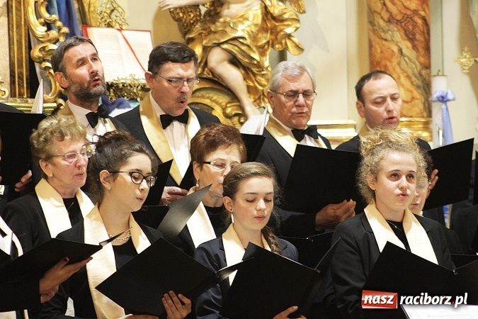 Zdjęcie w galerii na portalu naszraciborz.pl: W Krzyżanowicach odbył się Przegląd Chórów Pogranicza  wiadomości z regionu