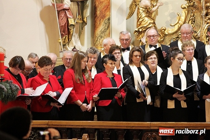 Zdjęcie w galerii na portalu naszraciborz.pl: W Krzyżanowicach odbył się Przegląd Chórów Pogranicza  wiadomości z regionu