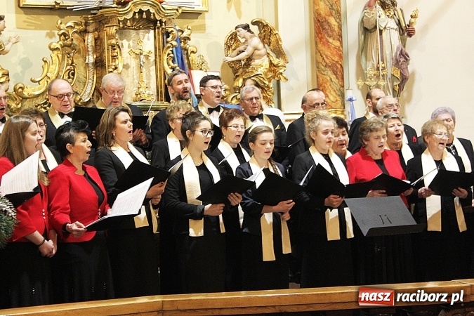 Zdjęcie w galerii na portalu naszraciborz.pl: W Krzyżanowicach odbył się Przegląd Chórów Pogranicza  wiadomości z regionu