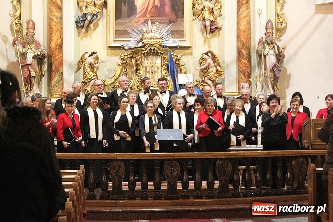Zdjęcie w galerii na portalu naszraciborz.pl: W Krzyżanowicach odbył się Przegląd Chórów Pogranicza  wiadomości z regionu