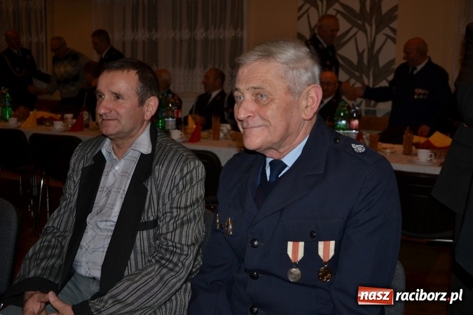 Zdjęcie w galerii na portalu naszraciborz.pl: Druhowie seniorzy z gminy Krzyżanowice spotkali się w Nowej Wiosce wiadomości z regionu