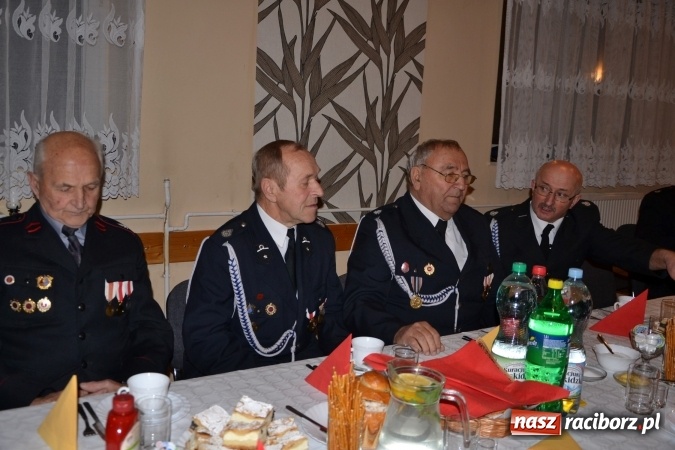 Zdjęcie w galerii na portalu naszraciborz.pl: Druhowie seniorzy z gminy Krzyżanowice spotkali się w Nowej Wiosce wiadomości z regionu