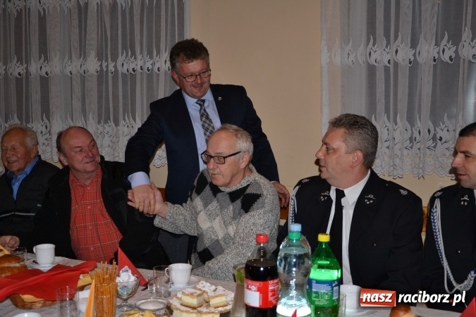 Zdjęcie w galerii na portalu naszraciborz.pl: Druhowie seniorzy z gminy Krzyżanowice spotkali się w Nowej Wiosce wiadomości z regionu