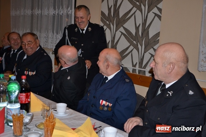 Zdjęcie w galerii na portalu naszraciborz.pl: Druhowie seniorzy z gminy Krzyżanowice spotkali się w Nowej Wiosce wiadomości z regionu