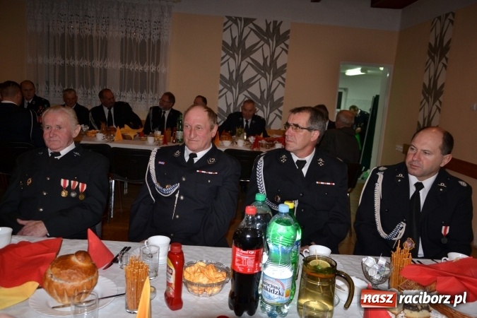 Zdjęcie w galerii na portalu naszraciborz.pl: Druhowie seniorzy z gminy Krzyżanowice spotkali się w Nowej Wiosce wiadomości z regionu