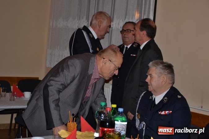 Zdjęcie w galerii na portalu naszraciborz.pl: Druhowie seniorzy z gminy Krzyżanowice spotkali się w Nowej Wiosce wiadomości z regionu