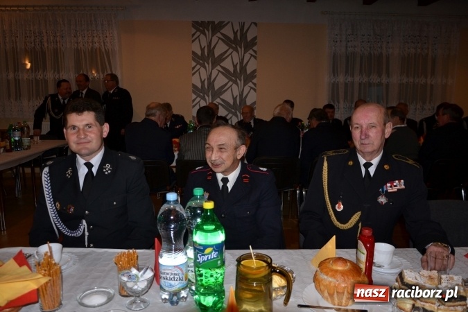 Zdjęcie w galerii na portalu naszraciborz.pl: Druhowie seniorzy z gminy Krzyżanowice spotkali się w Nowej Wiosce wiadomości z regionu