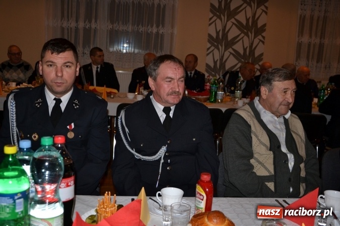 Zdjęcie w galerii na portalu naszraciborz.pl: Druhowie seniorzy z gminy Krzyżanowice spotkali się w Nowej Wiosce wiadomości z regionu