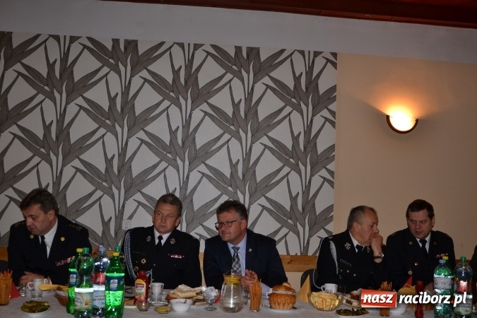 Zdjęcie w galerii na portalu naszraciborz.pl: Druhowie seniorzy z gminy Krzyżanowice spotkali się w Nowej Wiosce wiadomości z regionu