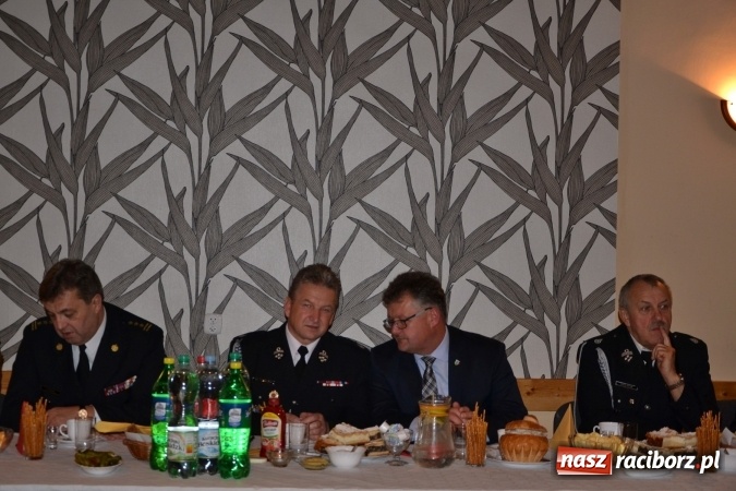 Zdjęcie w galerii na portalu naszraciborz.pl: Druhowie seniorzy z gminy Krzyżanowice spotkali się w Nowej Wiosce wiadomości z regionu