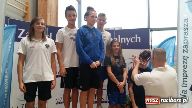 Zdjęcie w galerii na portalu naszraciborz.pl: Pływanie. Ponad setka medali raciborskich pływaków  wiadomości z regionu