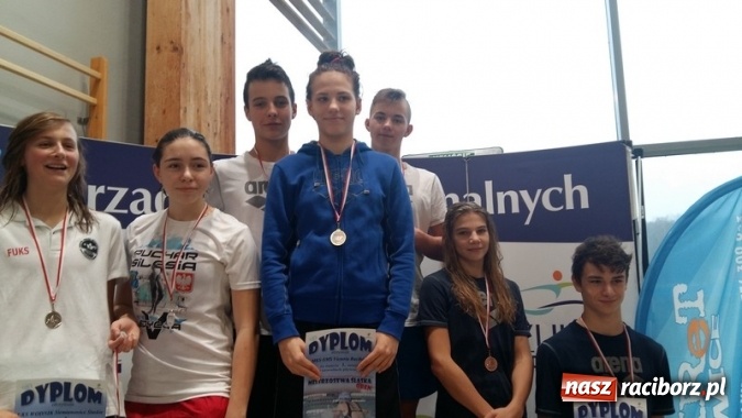 Zdjęcie w galerii na portalu naszraciborz.pl: Pływanie. Ponad setka medali raciborskich pływaków  wiadomości z regionu