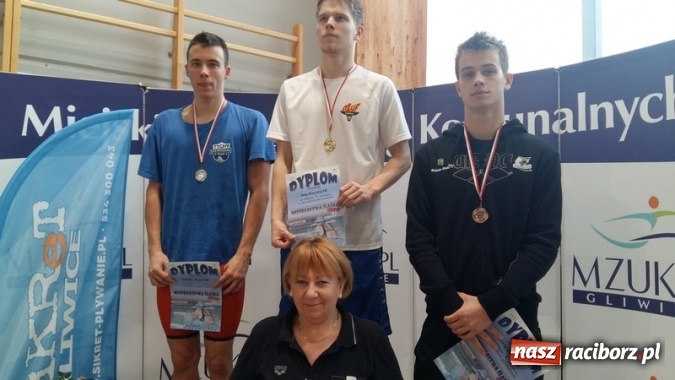 Zdjęcie w galerii na portalu naszraciborz.pl: Pływanie. Ponad setka medali raciborskich pływaków  wiadomości z regionu