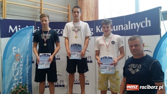 Zdjęcie w galerii na portalu naszraciborz.pl: Pływanie. Ponad setka medali raciborskich pływaków  wiadomości z regionu