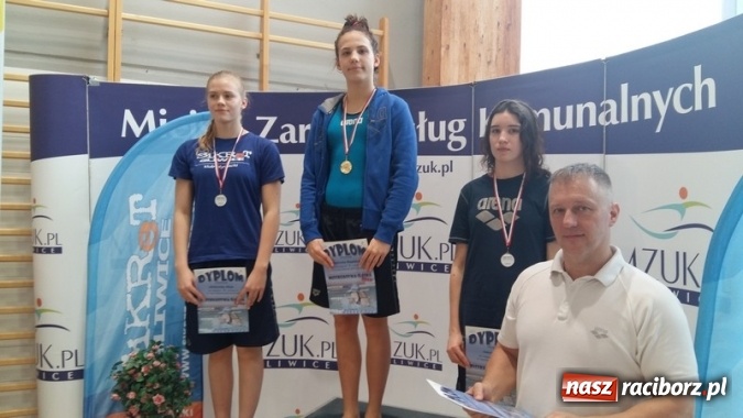 Zdjęcie w galerii na portalu naszraciborz.pl: Pływanie. Ponad setka medali raciborskich pływaków  wiadomości z regionu