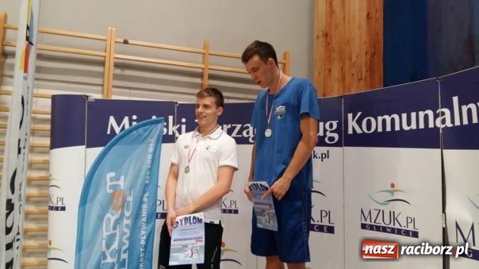 Zdjęcie w galerii na portalu naszraciborz.pl: Pływanie. Ponad setka medali raciborskich pływaków  wiadomości z regionu