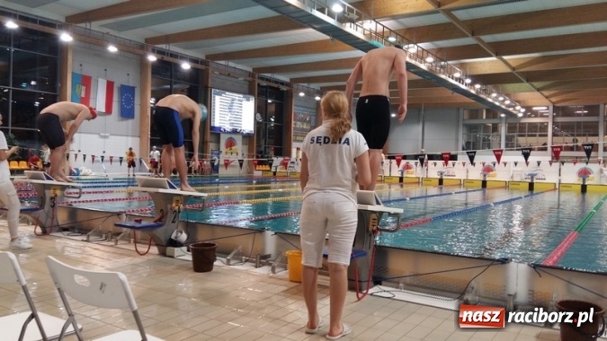 Zdjęcie w galerii na portalu naszraciborz.pl: Pływanie. Ponad setka medali raciborskich pływaków  wiadomości z regionu