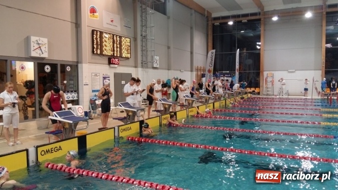 Zdjęcie w galerii na portalu naszraciborz.pl: Pływanie. Ponad setka medali raciborskich pływaków  wiadomości z regionu