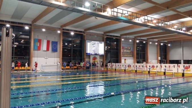 Zdjęcie w galerii na portalu naszraciborz.pl: Pływanie. Ponad setka medali raciborskich pływaków  wiadomości z regionu