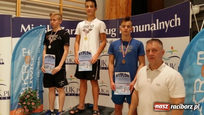 Zdjęcie w galerii na portalu naszraciborz.pl: Pływanie. Ponad setka medali raciborskich pływaków  wiadomości z regionu