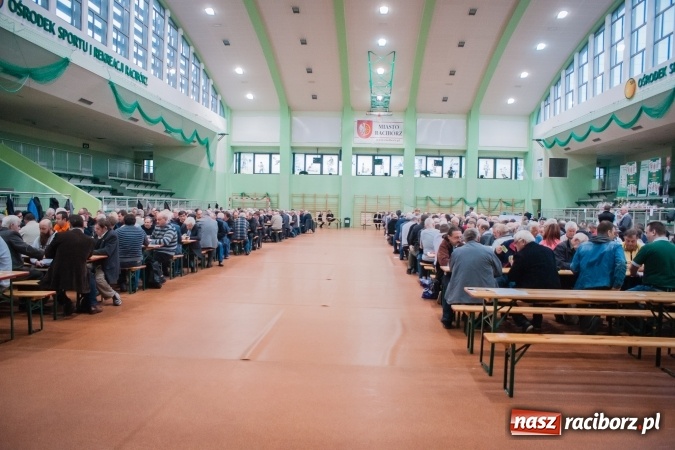 Zdjęcie w galerii na portalu naszraciborz.pl: IX Grand Prix Polski w Skacie Sportowym i XVII Mistrzostwa Powiatu w Arenie Rafako wiadomości z regionu