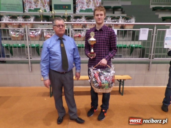 Zdjęcie w galerii na portalu naszraciborz.pl: IX Grand Prix Polski w Skacie Sportowym i XVII Mistrzostwa Powiatu w Arenie Rafako wiadomości z regionu