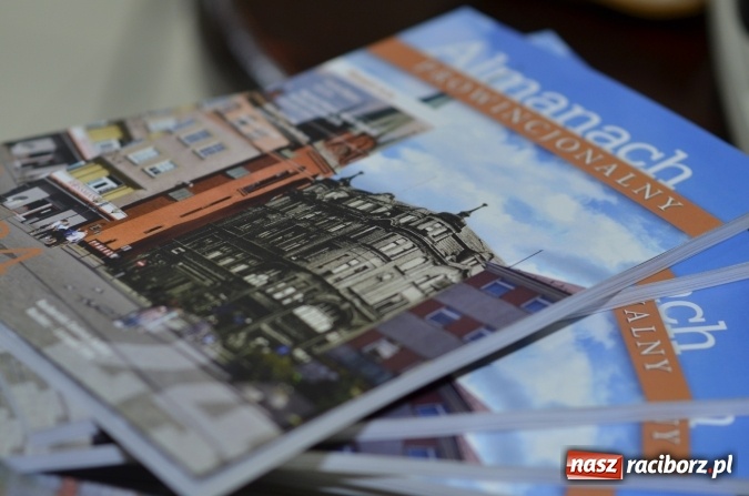 Zdjęcie w galerii na portalu naszraciborz.pl: Sobotni wieczór z Almanachem Prowincjonalnym  wiadomości z regionu