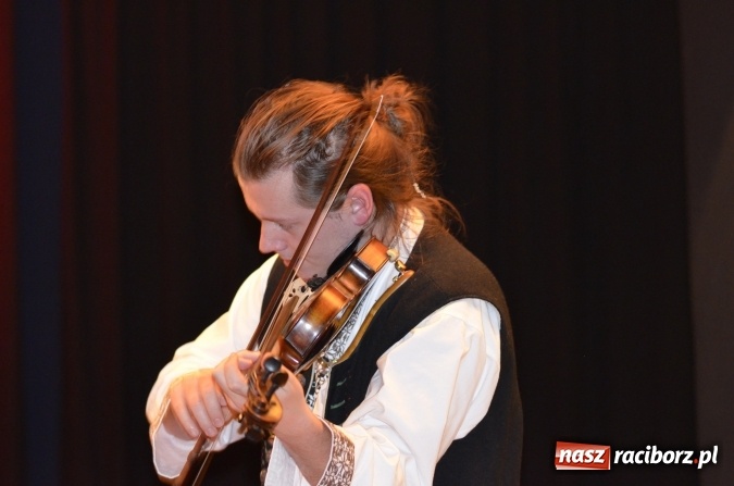 Zdjęcie w galerii na portalu naszraciborz.pl: Sobotni wieczór z Almanachem Prowincjonalnym  wiadomości z regionu