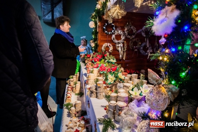 Zdjęcie w galerii na portalu naszraciborz.pl: Kiermasz świąteczny w Pietrowicach Wielkich wiadomości z regionu