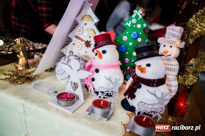 Zdjęcie w galerii na portalu naszraciborz.pl: Kiermasz świąteczny w Pietrowicach Wielkich wiadomości z regionu