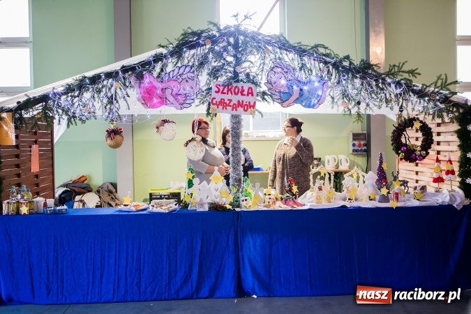 Zdjęcie w galerii na portalu naszraciborz.pl: Kiermasz świąteczny w Pietrowicach Wielkich wiadomości z regionu