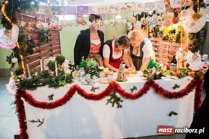 Zdjęcie w galerii na portalu naszraciborz.pl: Kiermasz świąteczny w Pietrowicach Wielkich wiadomości z regionu