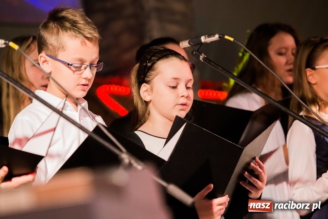 Zdjęcie w galerii na portalu naszraciborz.pl: Kiermasz świąteczny w Pietrowicach Wielkich wiadomości z regionu