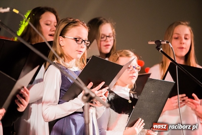 Zdjęcie w galerii na portalu naszraciborz.pl: Kiermasz świąteczny w Pietrowicach Wielkich wiadomości z regionu